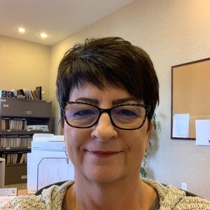 Meet your Posher, Roxanne